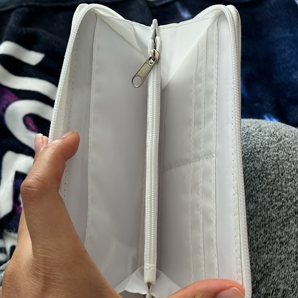 Sequence Wallet - Picture 3 of 3